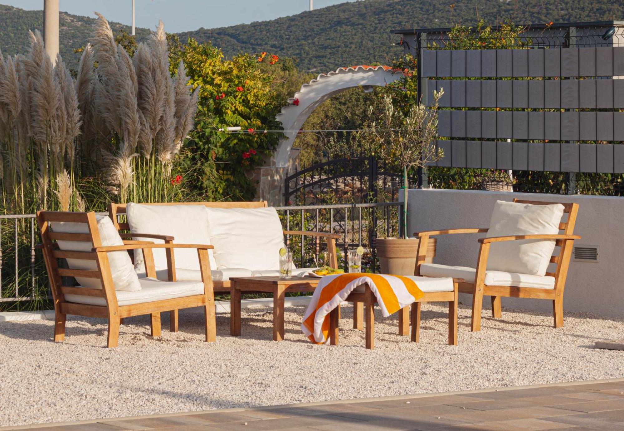 House Camellia With Fenced Pool And Playground Villa Blizna Donja Exterior foto